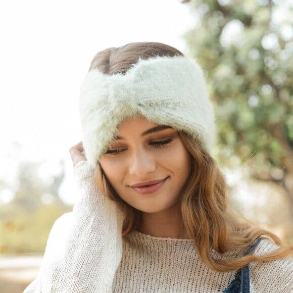 Trendy Mohair Bow Headband 🎀 – Fall & Winter Looks